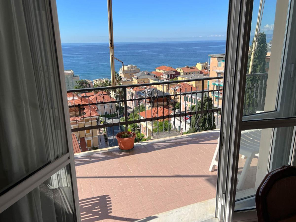Grande Appartamento Vista Mare Varazze Exteriér fotografie