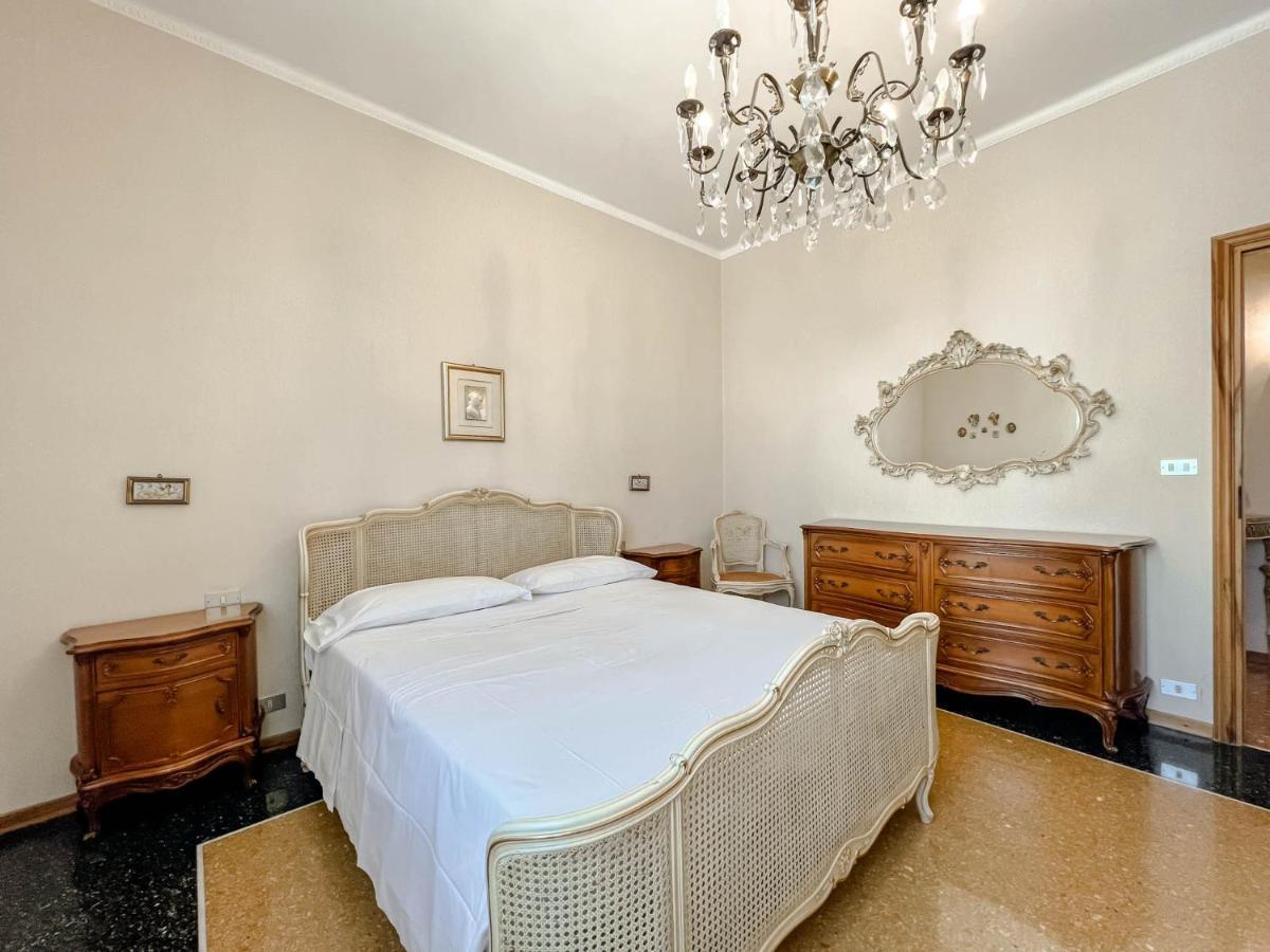 Grande Appartamento Vista Mare Varazze Exteriér fotografie