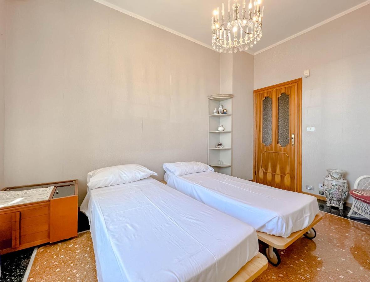 Grande Appartamento Vista Mare Varazze Exteriér fotografie