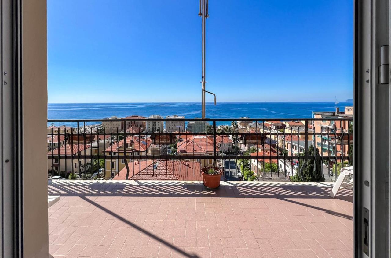 Grande Appartamento Vista Mare Varazze Exteriér fotografie