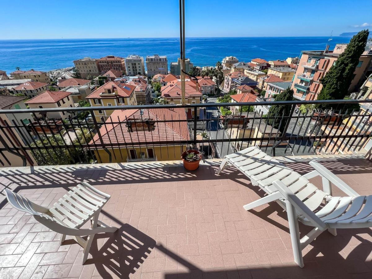 Grande Appartamento Vista Mare Varazze Exteriér fotografie