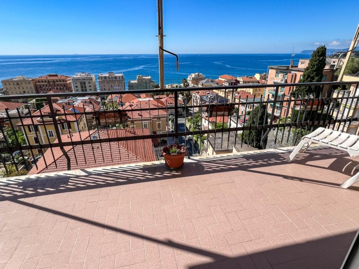 Grande Appartamento Vista Mare Varazze Exteriér fotografie