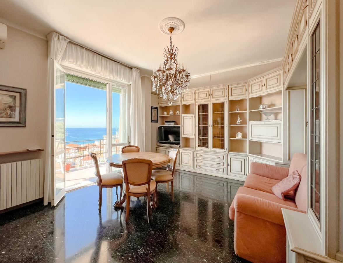 Grande Appartamento Vista Mare Varazze Exteriér fotografie
