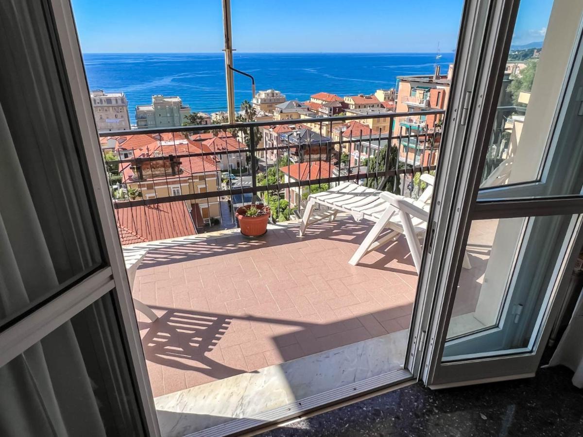 Grande Appartamento Vista Mare Varazze Exteriér fotografie